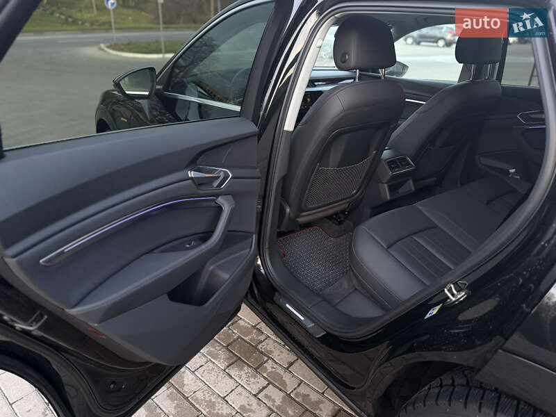 Внедорожник / Кроссовер Audi e-tron 2021 в Ровно фото 16 Внедорожник / Кроссовер Audi e-tron 2021 в Ровно