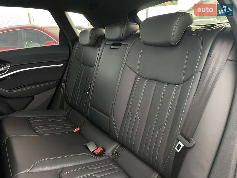 Внедорожник / Кроссовер Audi e-tron 2021 в Львове