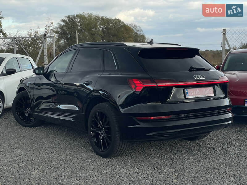 Внедорожник / Кроссовер Audi e-tron 2021 в Львове