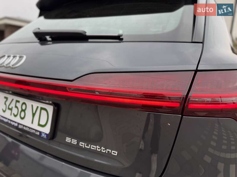 Позашляховик / Кросовер Audi e-tron 2019 в Стрию