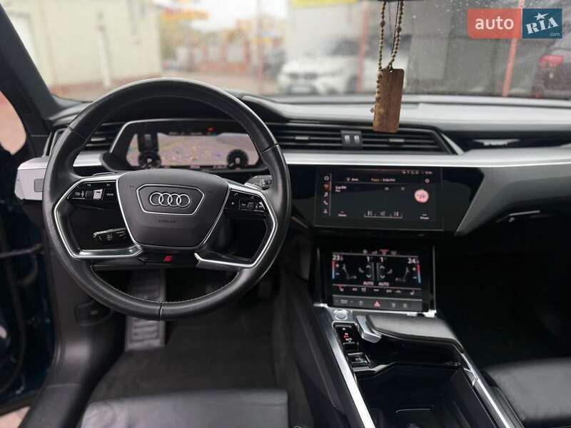 Внедорожник / Кроссовер Audi e-tron 2019 в Ивано-Франковске фото 28 Внедорожник / Кроссовер Audi e-tron 2019 в Ивано-Франковске