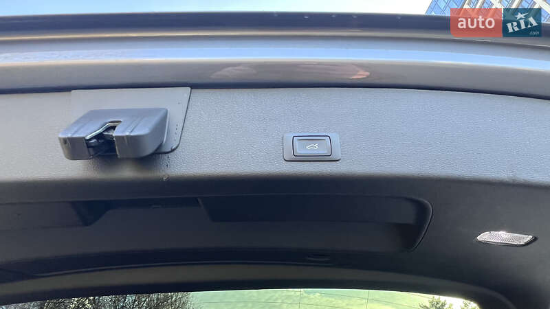 Позашляховик / Кросовер Audi e-tron 2019 в Львові