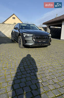 Внедорожник / Кроссовер Audi e-tron 2019 в Ровно