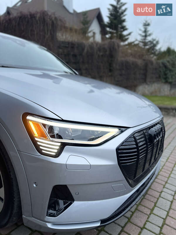 Внедорожник / Кроссовер Audi e-tron 2022 в Василькове