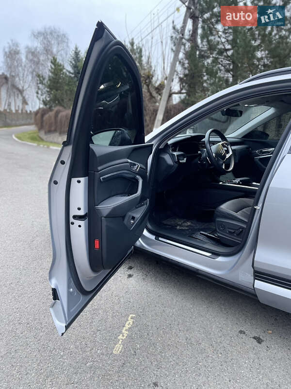 Внедорожник / Кроссовер Audi e-tron 2022 в Василькове