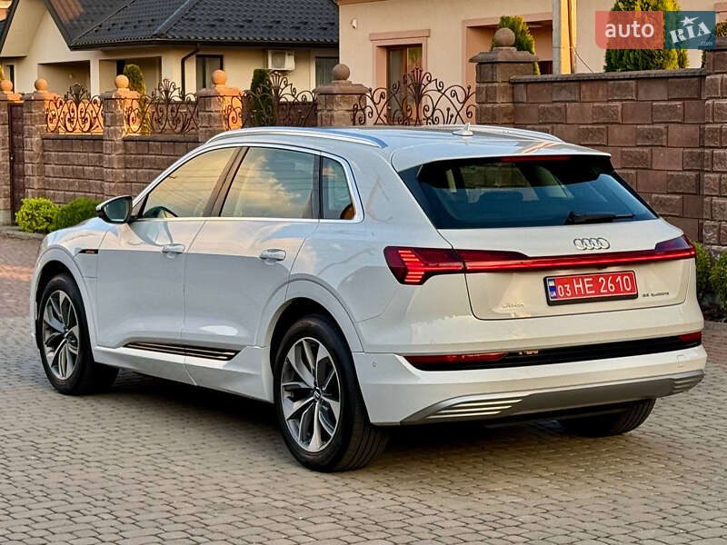 Внедорожник / Кроссовер Audi e-tron 2020 в Ровно фото 16 Внедорожник / Кроссовер Audi e-tron 2020 в Ровно