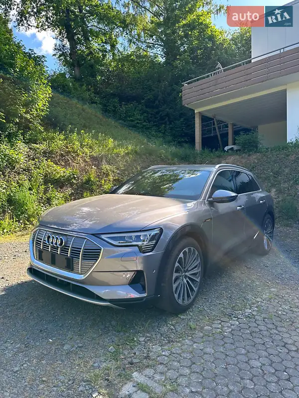 Audi e-tron