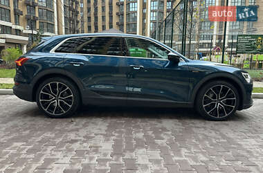 Позашляховик / Кросовер Audi e-tron 2021 в Києві