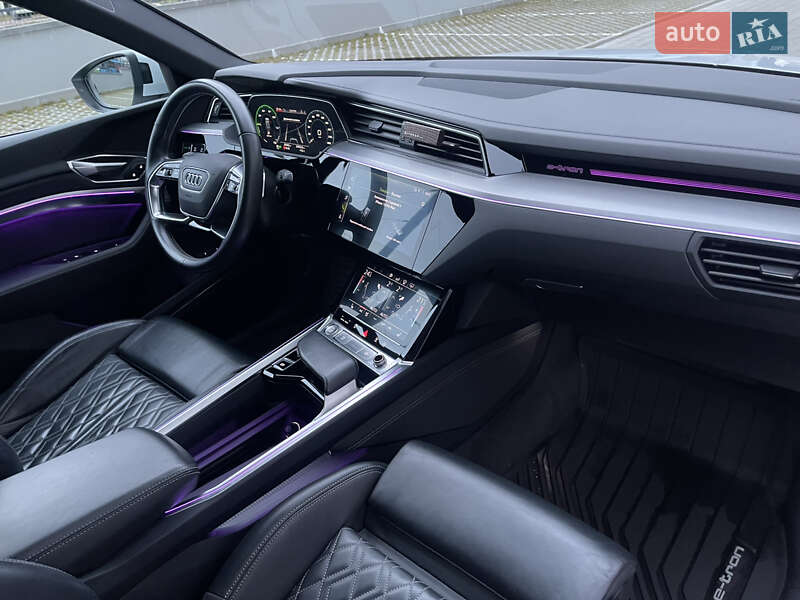 Позашляховик / Кросовер Audi e-tron 2019 в Рівному