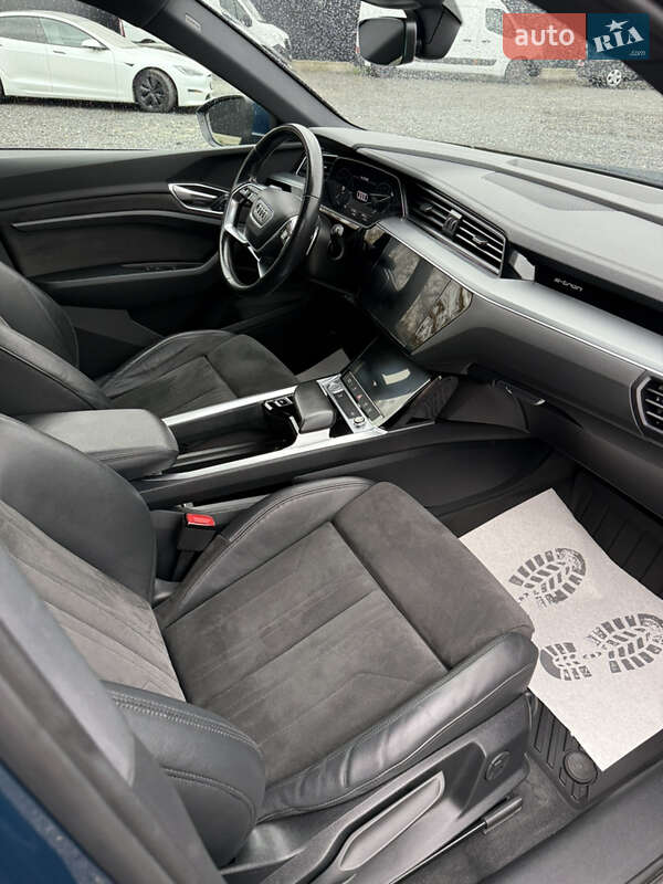 Внедорожник / Кроссовер Audi e-tron 2020 в Дрогобыче фото 22 Внедорожник / Кроссовер Audi e-tron 2020 в Дрогобыче
