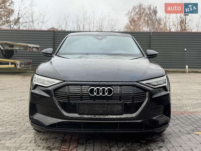 Внедорожник / Кроссовер Audi e-tron 2019 в Львове