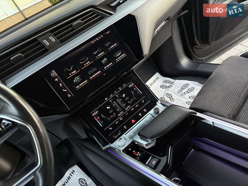 Внедорожник / Кроссовер Audi e-tron 2019 в Дрогобыче фото 67 Внедорожник / Кроссовер Audi e-tron 2019 в Дрогобыче