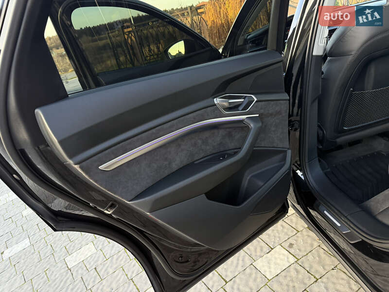 Внедорожник / Кроссовер Audi e-tron 2020 в Дрогобыче фото 79 Внедорожник / Кроссовер Audi e-tron 2020 в Дрогобыче