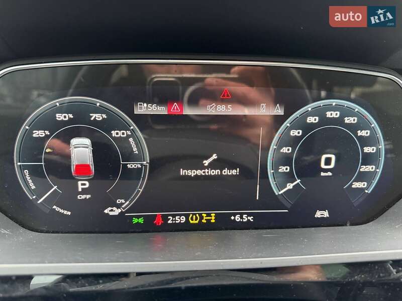 Позашляховик / Кросовер Audi e-tron 2022 в Києві