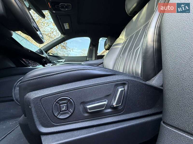 Внедорожник / Кроссовер Audi e-tron 2019 в Харькове