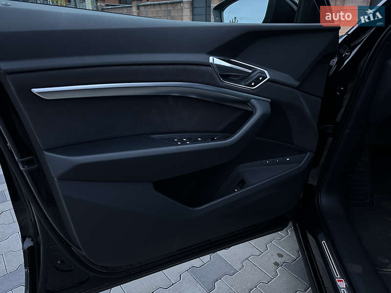 Позашляховик / Кросовер Audi e-tron 2022 в Рівному фото 13 Позашляховик / Кросовер Audi e-tron 2022 в Рівному