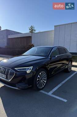 Внедорожник / Кроссовер Audi e-tron 2021 в Киеве
