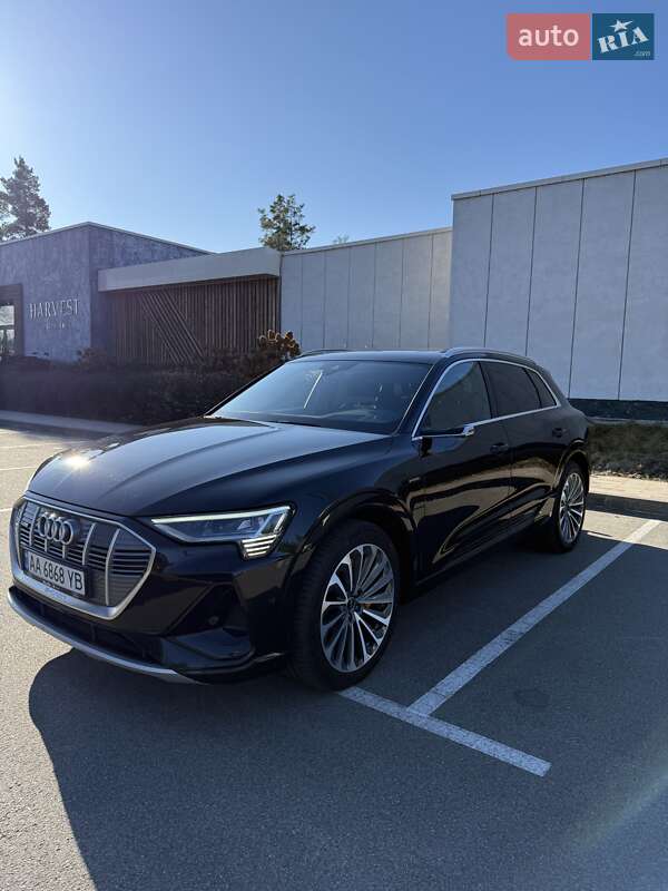 Audi e-tron 2021