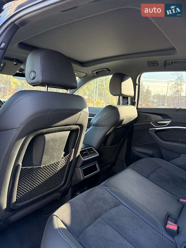 Внедорожник / Кроссовер Audi e-tron 2021 в Киеве
