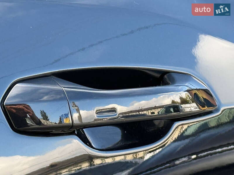 Внедорожник / Кроссовер Audi e-tron 2022 в Стрые