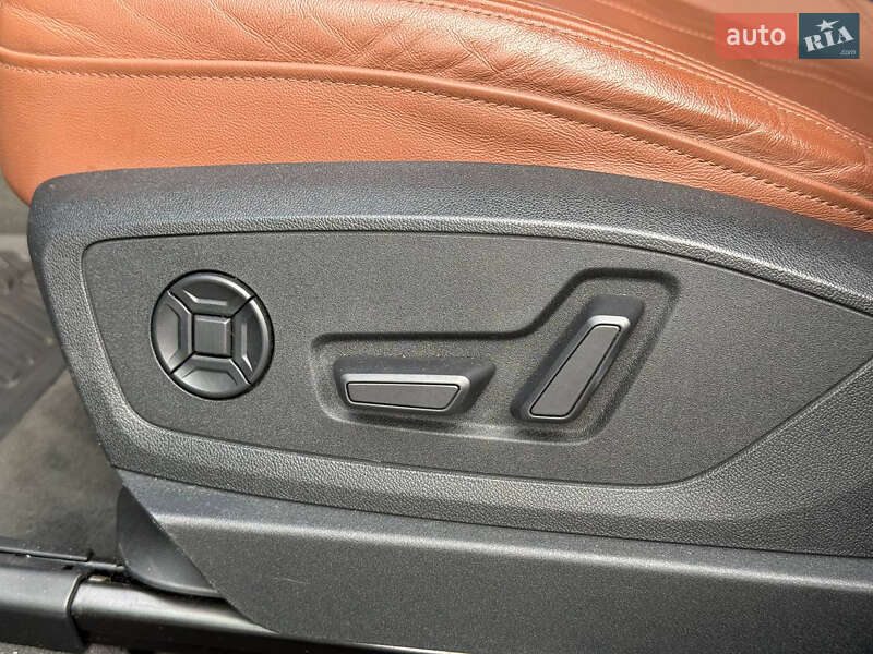 Внедорожник / Кроссовер Audi e-tron 2022 в Стрые