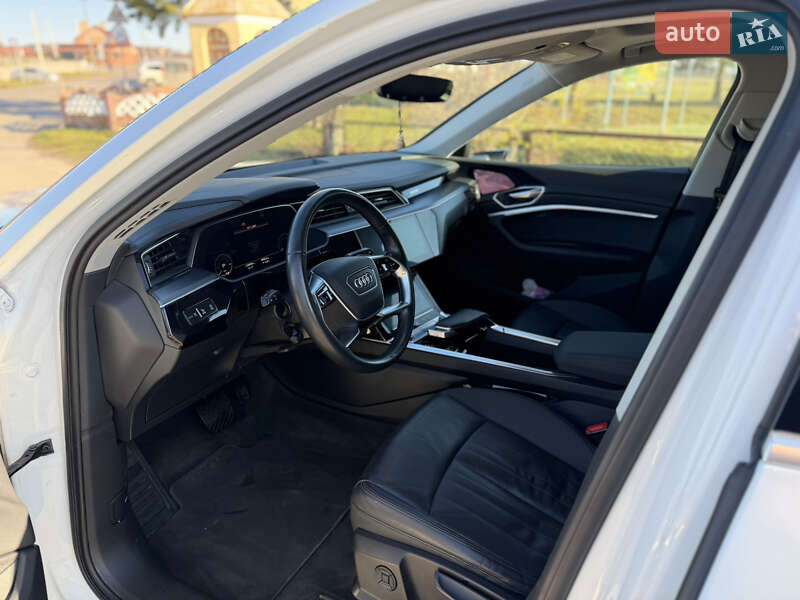 Внедорожник / Кроссовер Audi e-tron 2021 в Львове