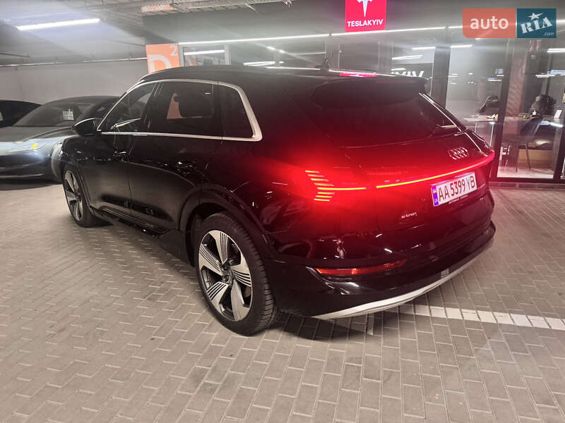 Внедорожник / Кроссовер Audi e-tron 2019 в Киеве фото 8 Внедорожник / Кроссовер Audi e-tron 2019 в Киеве