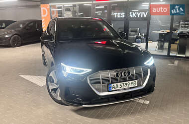 Внедорожник / Кроссовер Audi e-tron 2019 в Киеве