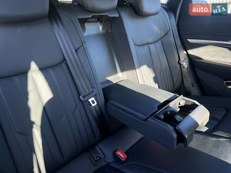 Позашляховик / Кросовер Audi e-tron 2020 в Луцьку