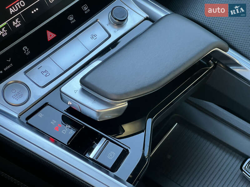 Позашляховик / Кросовер Audi e-tron 2020 в Луцьку
