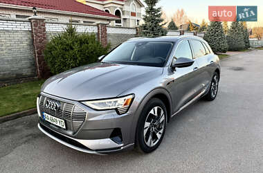 Внедорожник / Кроссовер Audi e-tron 2021 в Киеве