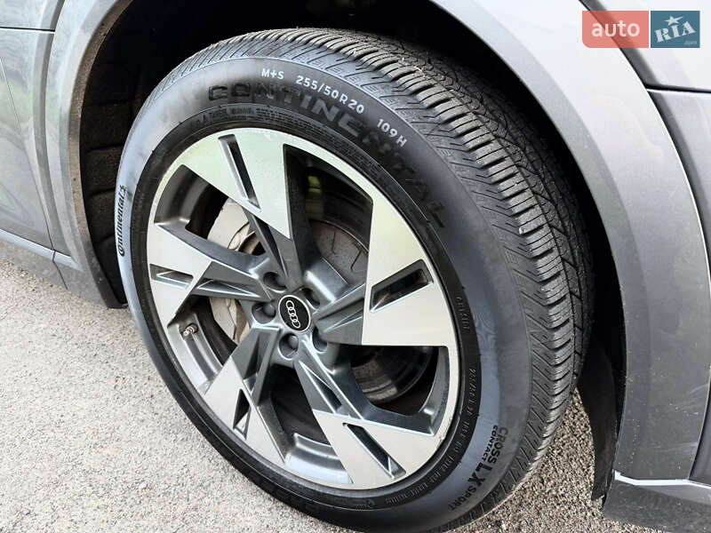 Позашляховик / Кросовер Audi e-tron 2021 в Києві фото 37 Позашляховик / Кросовер Audi e-tron 2021 в Києві