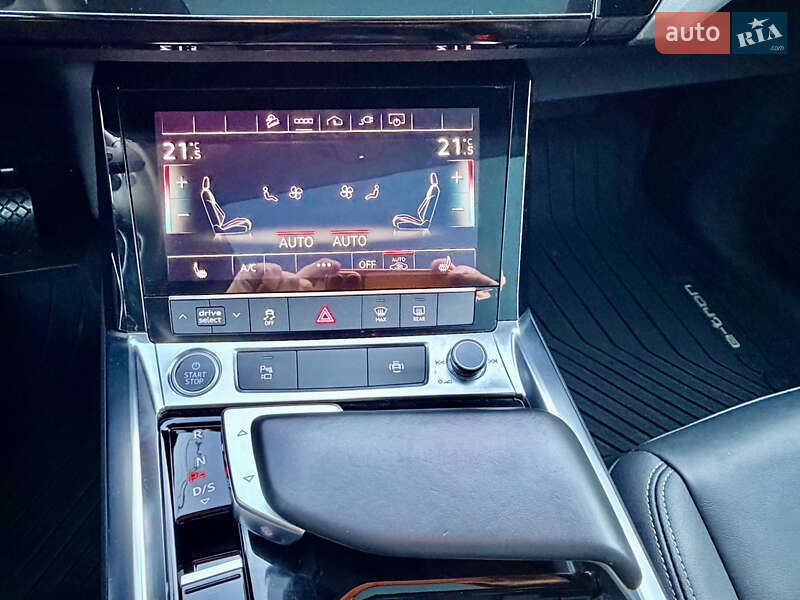 Позашляховик / Кросовер Audi e-tron 2021 в Києві фото 27 Позашляховик / Кросовер Audi e-tron 2021 в Києві