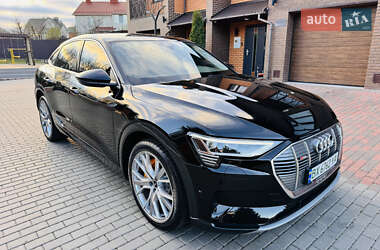 Внедорожник / Кроссовер Audi e-tron 2022 в Хмельницком