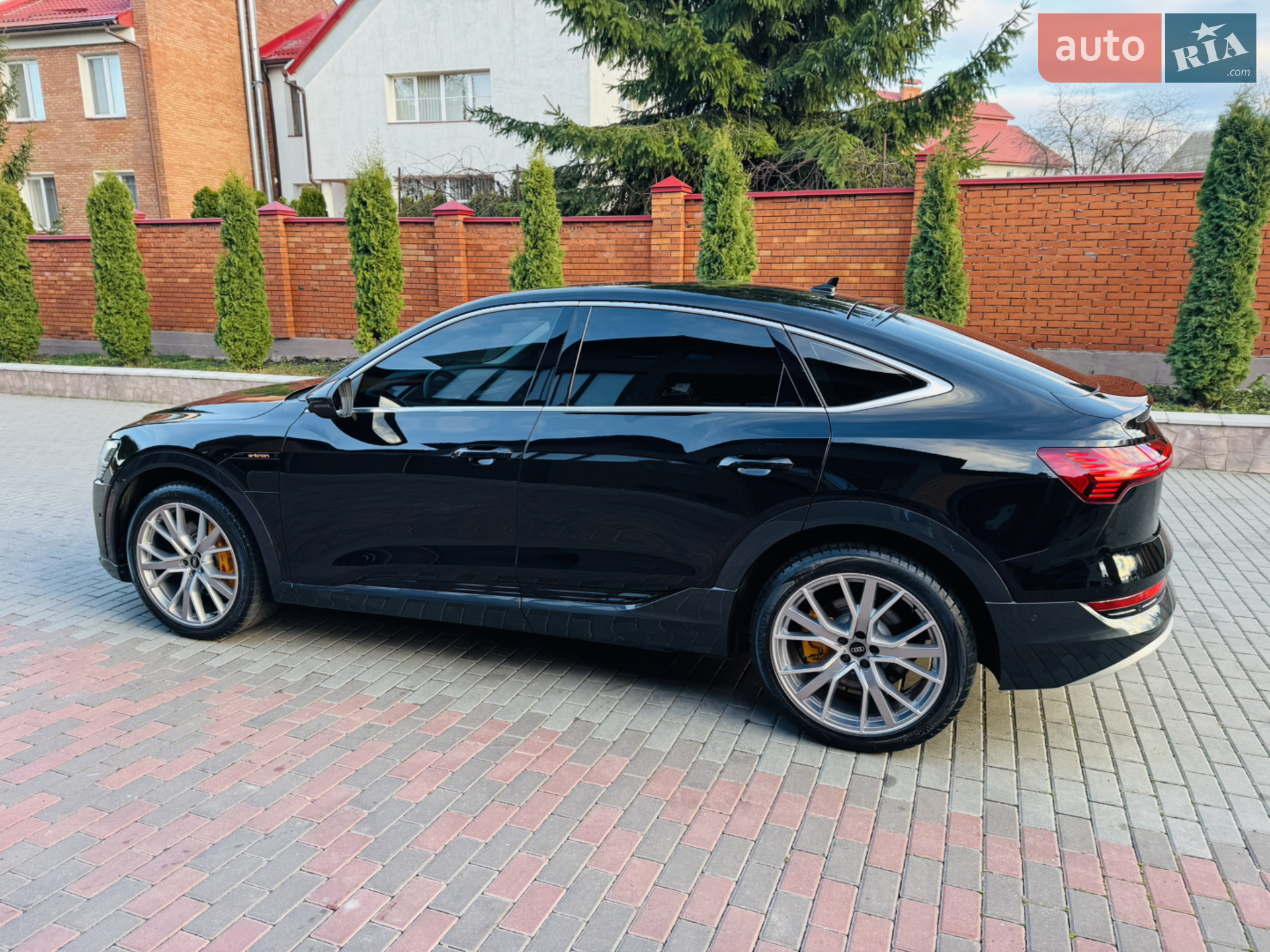 2022 Audi e-tron - мініатюра 12