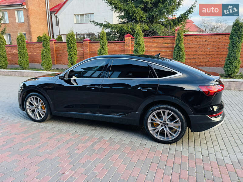 Позашляховик / Кросовер Audi e-tron 2023 в Хмельницькому