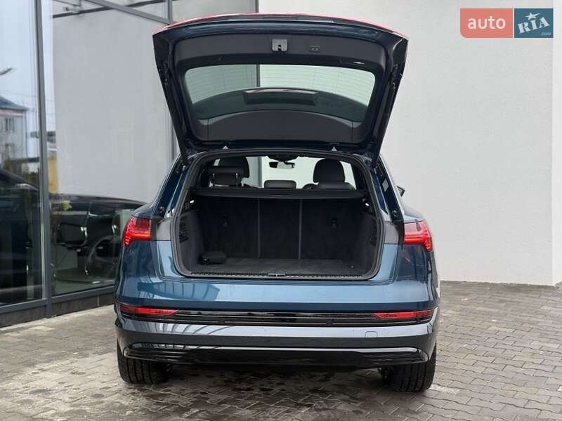 Позашляховик / Кросовер Audi e-tron 2022 в Хмельницькому фото 16 Позашляховик / Кросовер Audi e-tron 2022 в Хмельницькому