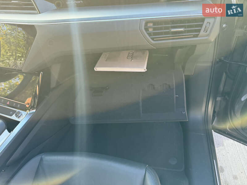 Внедорожник / Кроссовер Audi e-tron 2020 в Чернигове