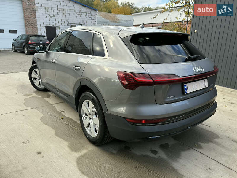 Внедорожник / Кроссовер Audi e-tron 2020 в Чернигове