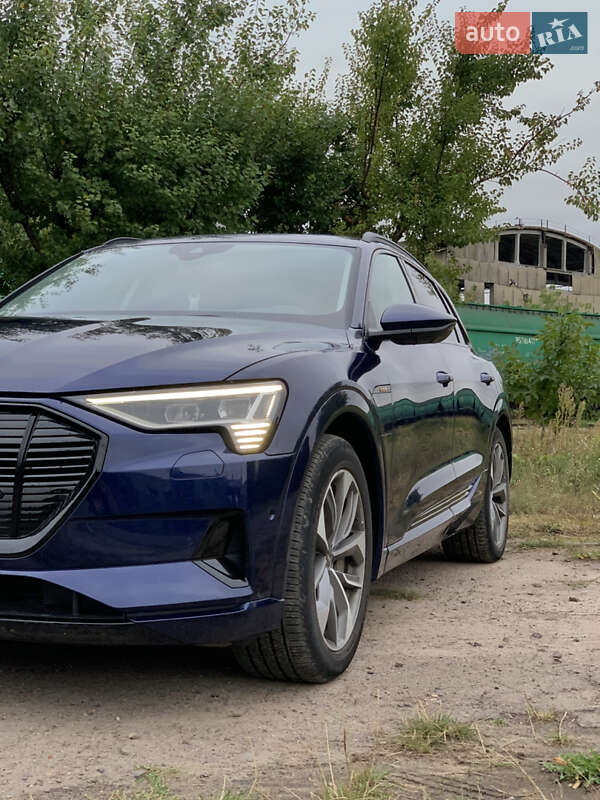 Позашляховик / Кросовер Audi e-tron 2021 в Хмельницькому фото 4 Позашляховик / Кросовер Audi e-tron 2021 в Хмельницькому