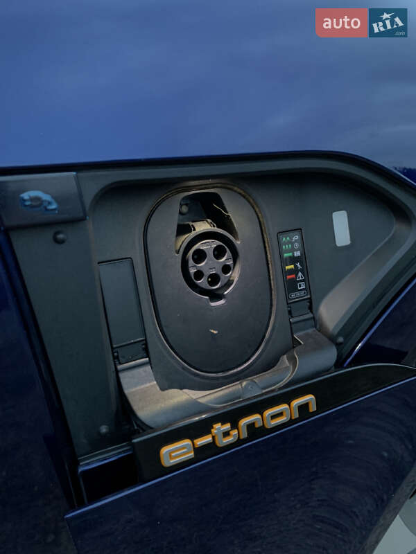Позашляховик / Кросовер Audi e-tron 2021 в Хмельницькому фото 20 Позашляховик / Кросовер Audi e-tron 2021 в Хмельницькому