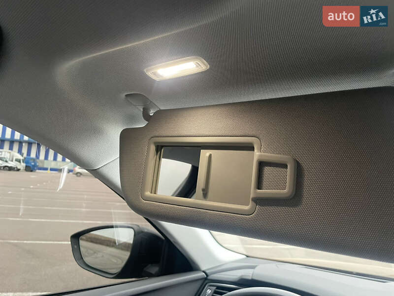 Позашляховик / Кросовер Audi e-tron 2022 в Рівному