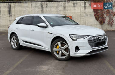 Внедорожник / Кроссовер Audi e-tron 2021 в Ровно