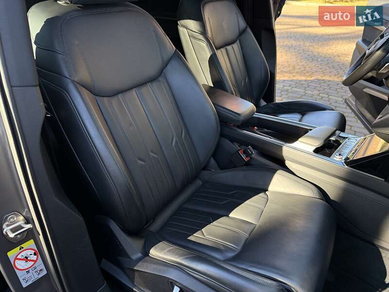 Внедорожник / Кроссовер Audi e-tron 2019 в Новояворовске фото 14 Внедорожник / Кроссовер Audi e-tron 2019 в Новояворовске