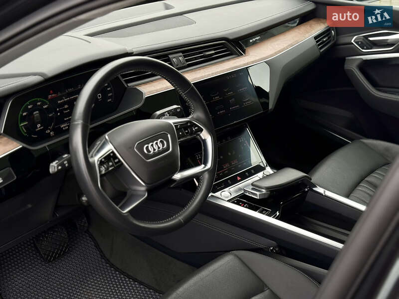 Позашляховик / Кросовер Audi e-tron 2019 в Львові