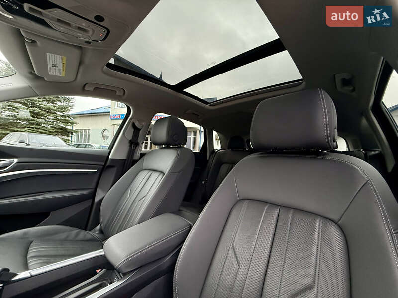 Позашляховик / Кросовер Audi e-tron 2019 в Львові