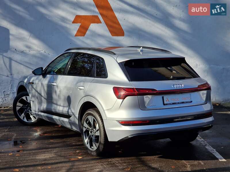 Внедорожник / Кроссовер Audi e-tron 2020 в Одессе