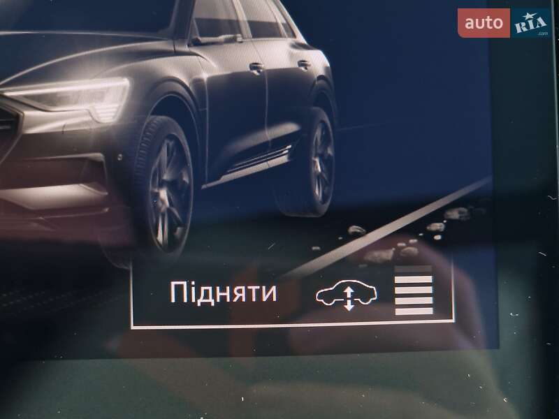 Внедорожник / Кроссовер Audi e-tron 2020 в Одессе