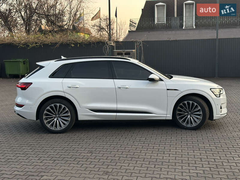 Внедорожник / Кроссовер Audi e-tron 2019 в Каменском