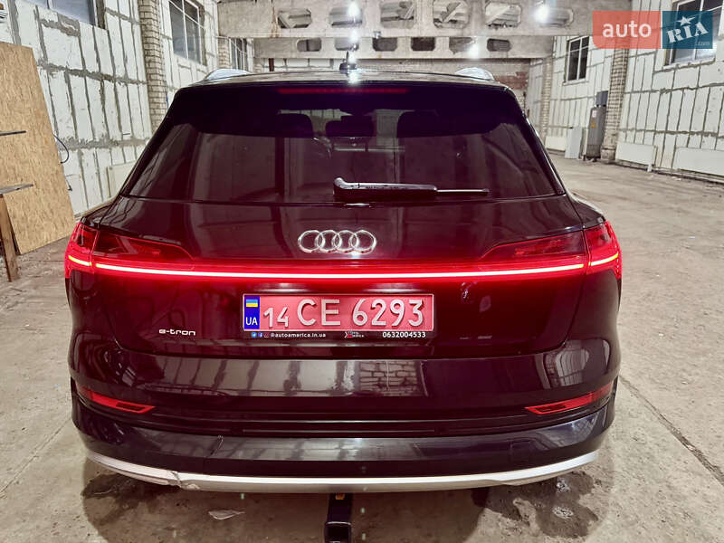 Внедорожник / Кроссовер Audi e-tron 2019 в Сарнах фото 10 Внедорожник / Кроссовер Audi e-tron 2019 в Сарнах